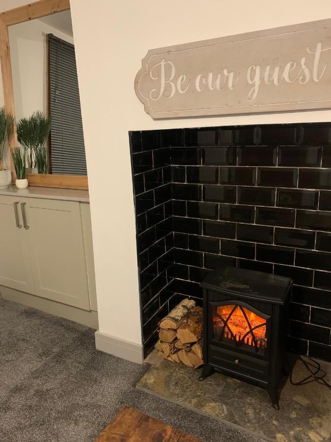 Cosy Cottage In Redcar - Workstays Uk Wilton  Exterior photo